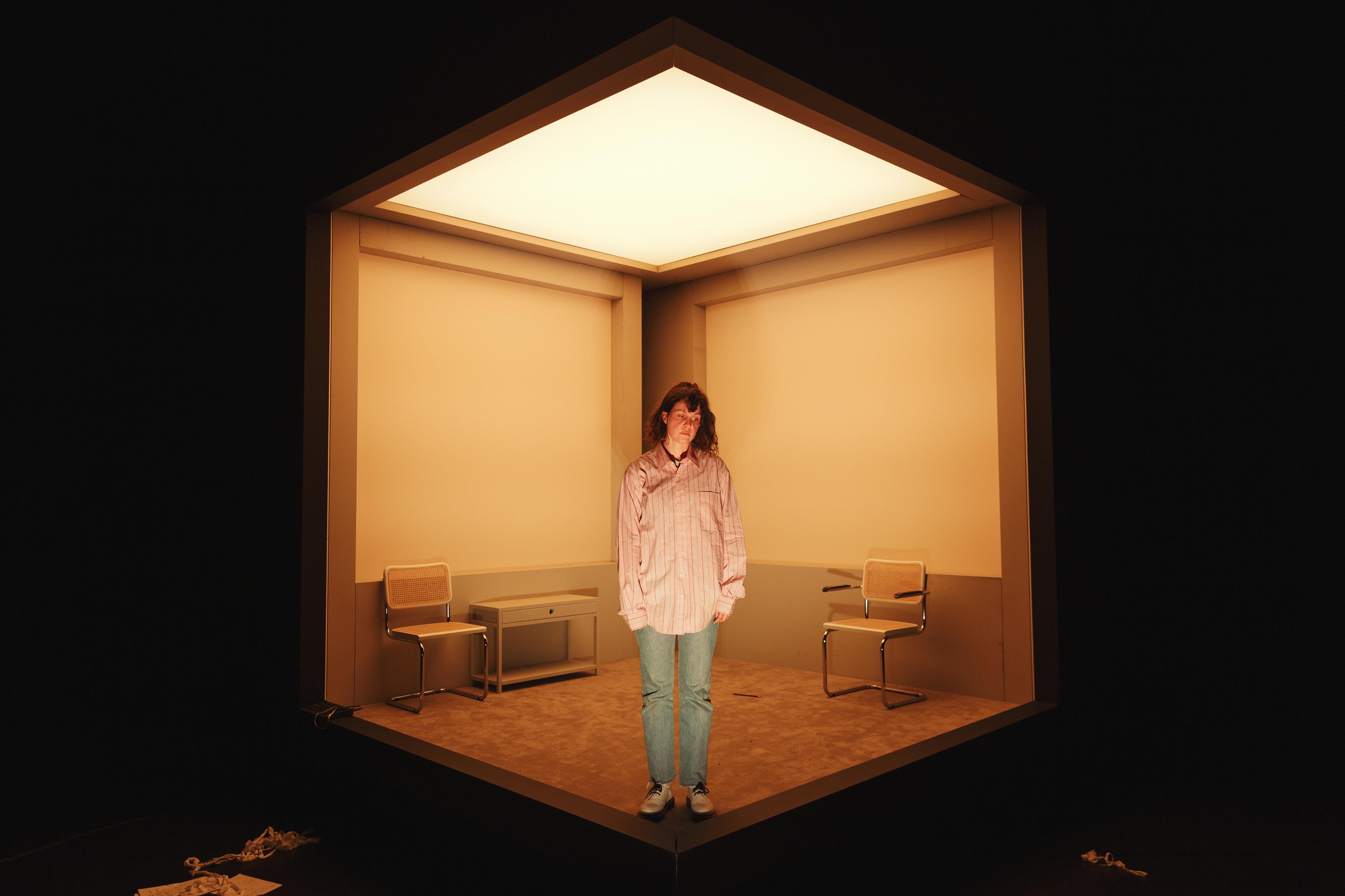 Atmospheric light-diffusing fabrics set the tone on stage | ShowTex