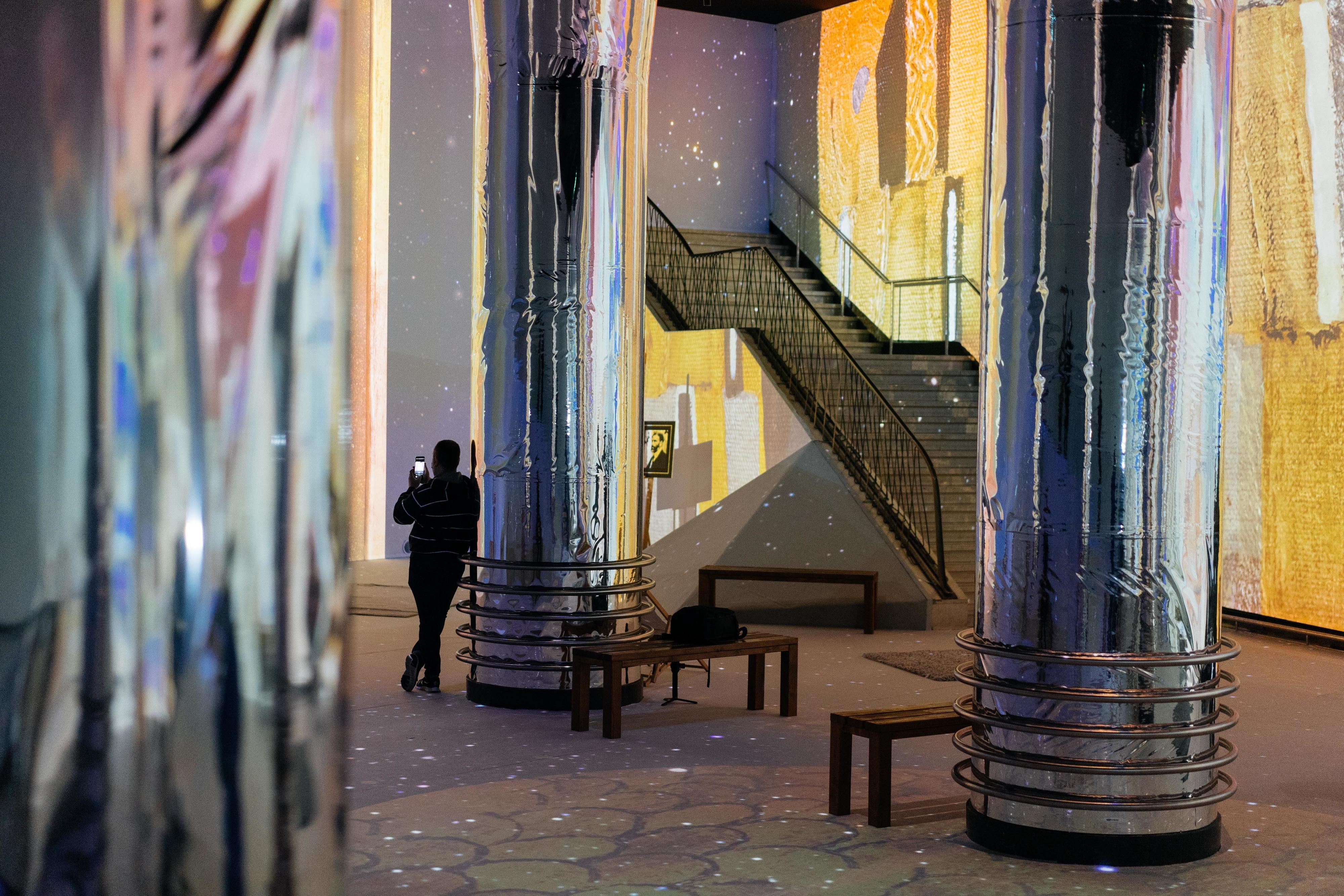Immersive Art Experience -360 projections of artworks