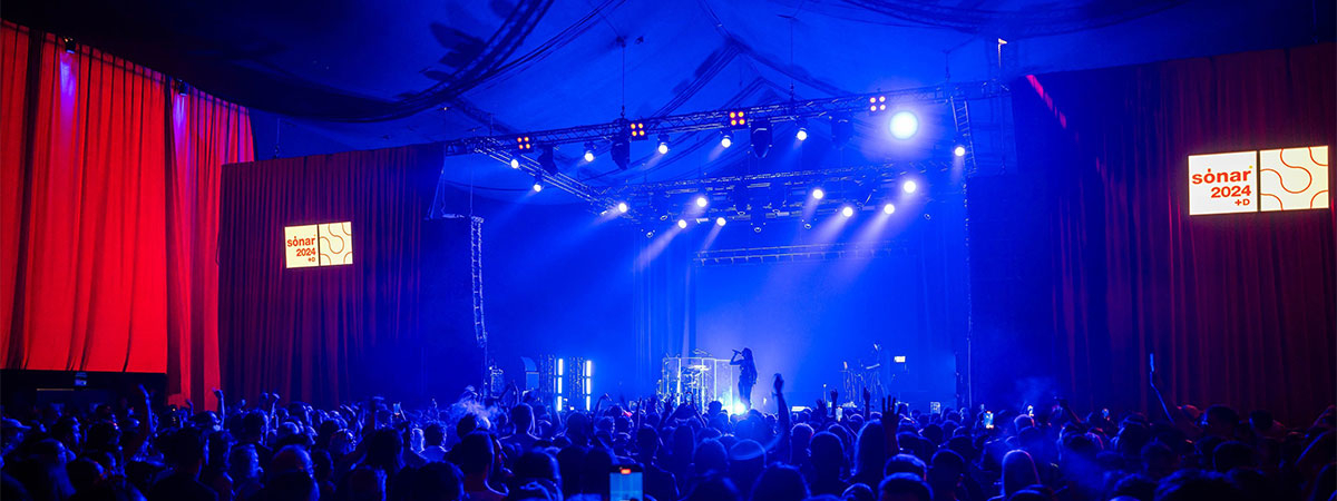 ShowTex AV Drop, Universal 250 BB Print, FP High Contrast Grey, DanceCarpet Duo, Molton for Sónar Music Festival