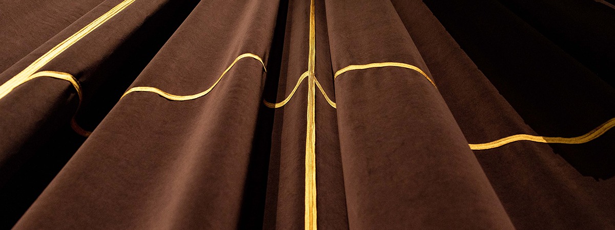 Custom-dyed Velours Zeus CS by ShowTex front curtain