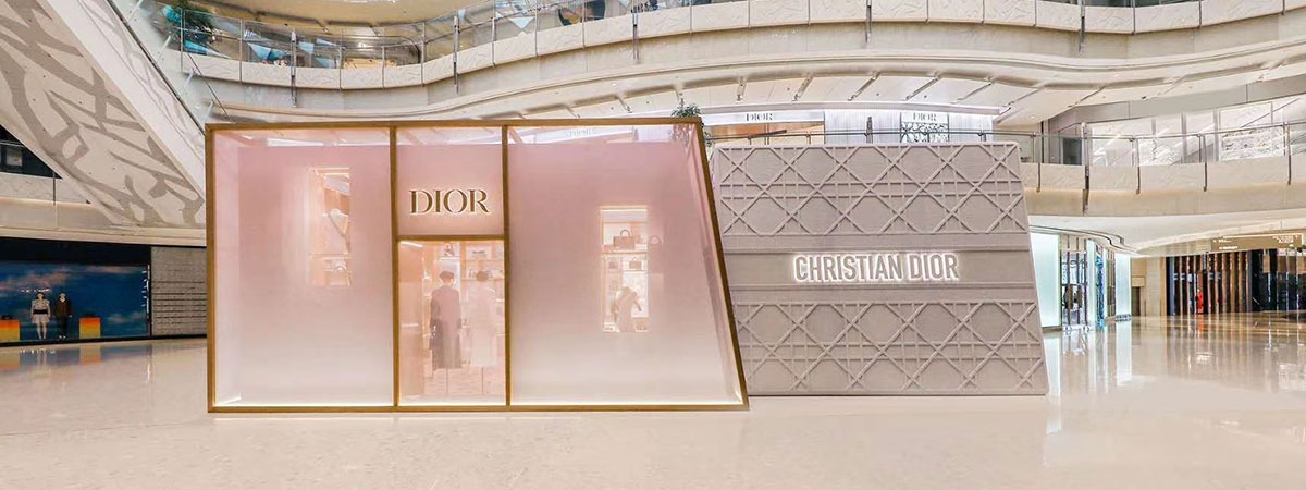 Printed translucent fabric walls for Christian Diors pop-up store