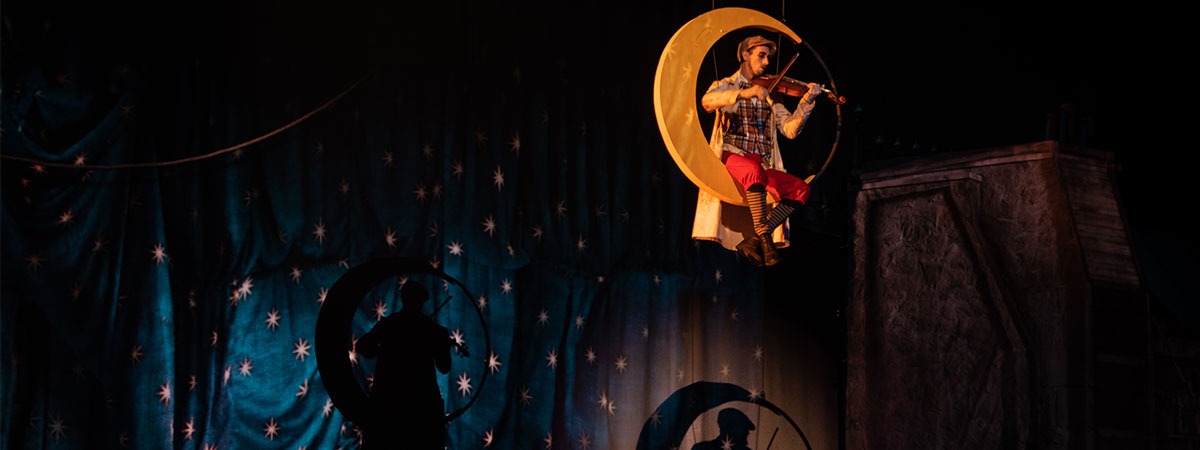 Immersive projections on theming fabrics at Puy du Fou