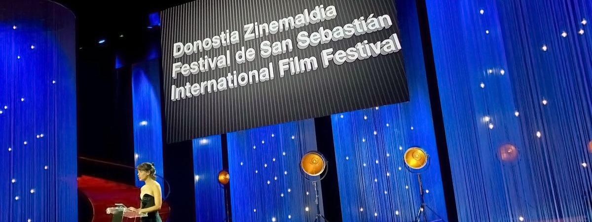 San Sebastián Film Festival - string curtains