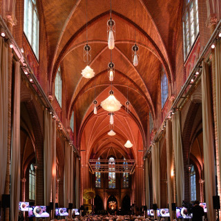 Sound-absorbing curtains improved church acoustics