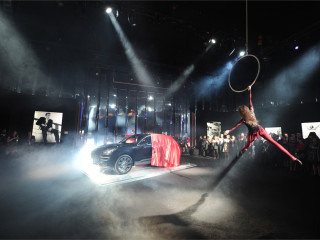ShowTex AutoReveal 300 for Porsche Macan launch event
