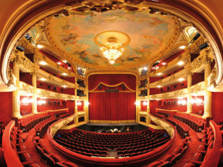 Showtex Velours Helena CS, Velours Paris CS, Blackout Colour, Blackout Double for Opéra Royal de Wallonie