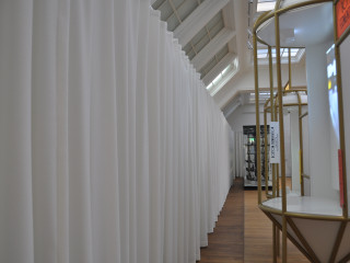 ShowTex Velours Paris CS on Rail H100 for museum