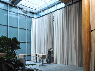 ShowTex Velours Paris CS as acoustic layer on ShowTrack for office