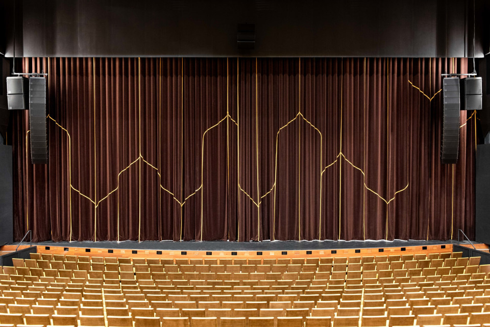 Custom-dyed Velours Zeus CS by ShowTex front curtain