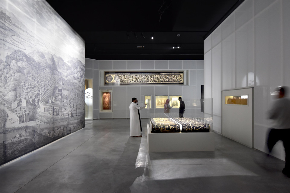 Printed display fabrics and moulding cloth museum decorations