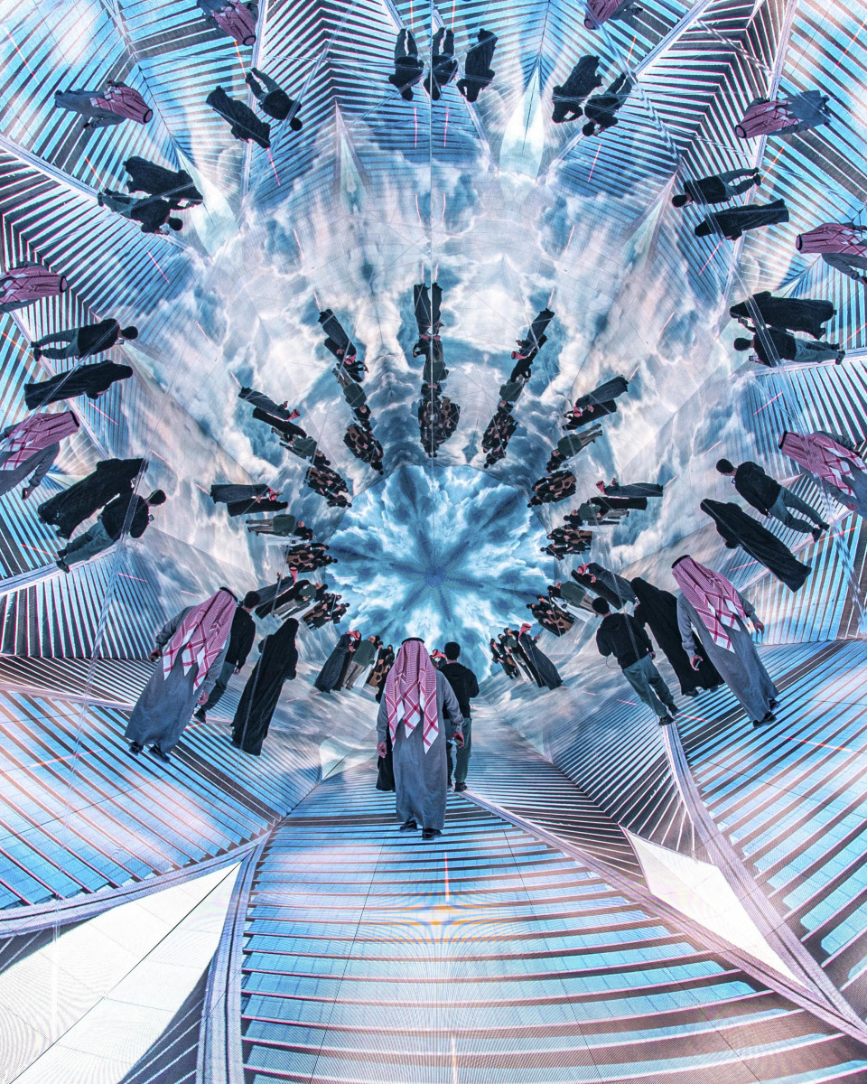 LEAPscape - mirror foil kaleidoscope
