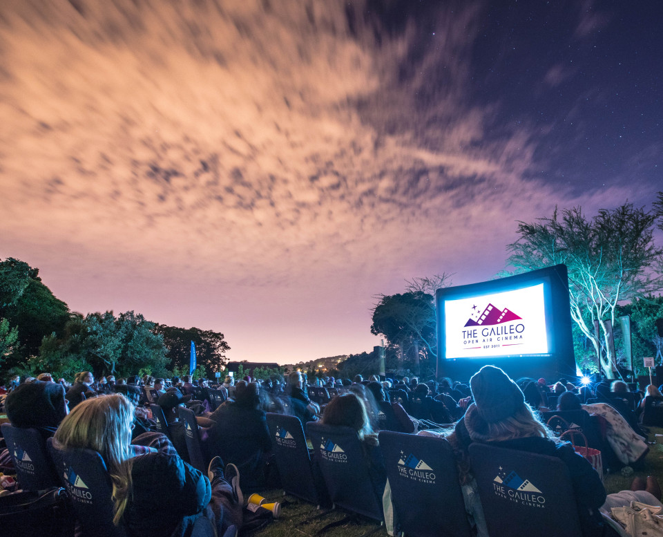 The Galileo Project - Touring open air cinema - Outdoor projection screen