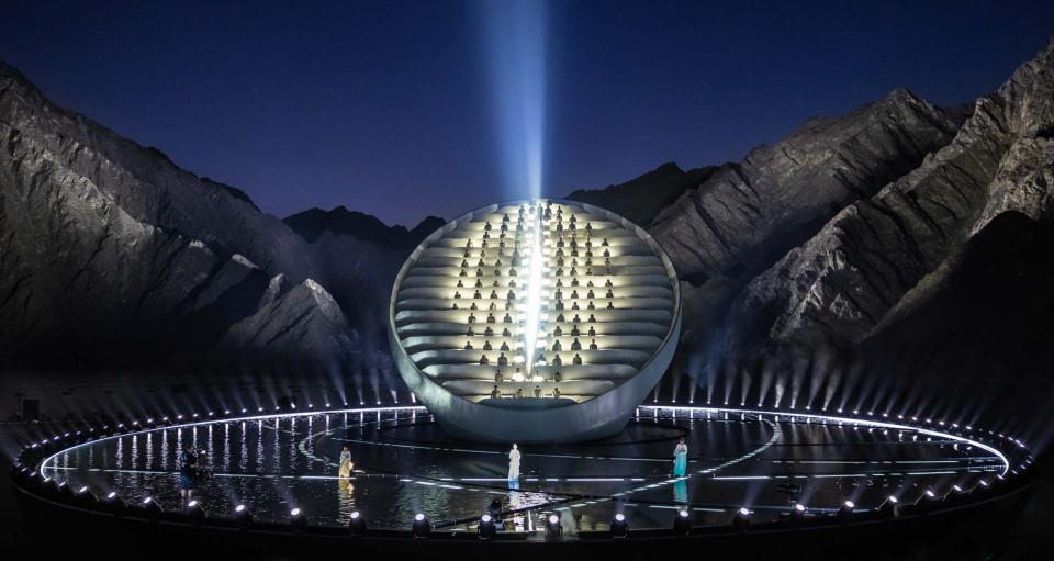 Custom coloured stretch fabrics mask the installation at the 50the UAE National Day