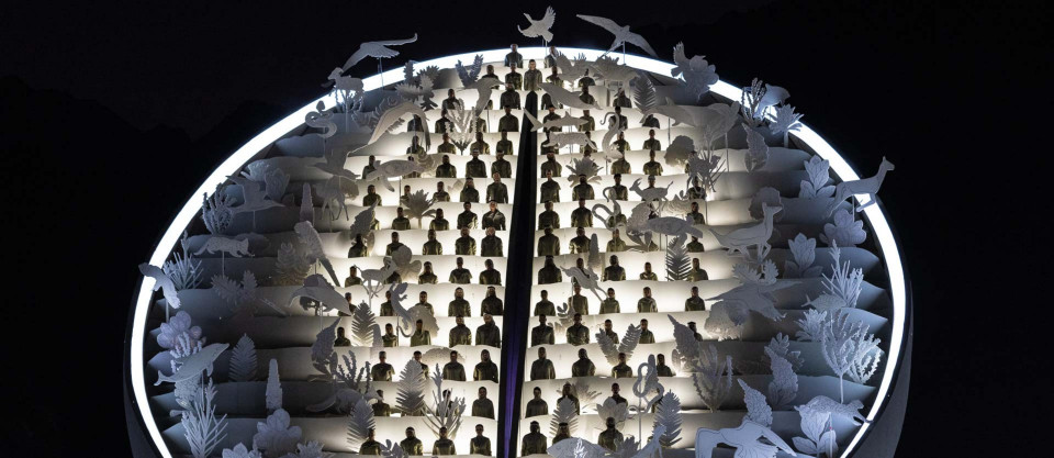 Custom coloured elastic fabrics hide trusses at the 50the UAE National Day