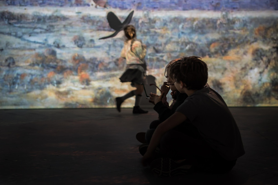 Beyond Bruegel - projection screens - RP Off White