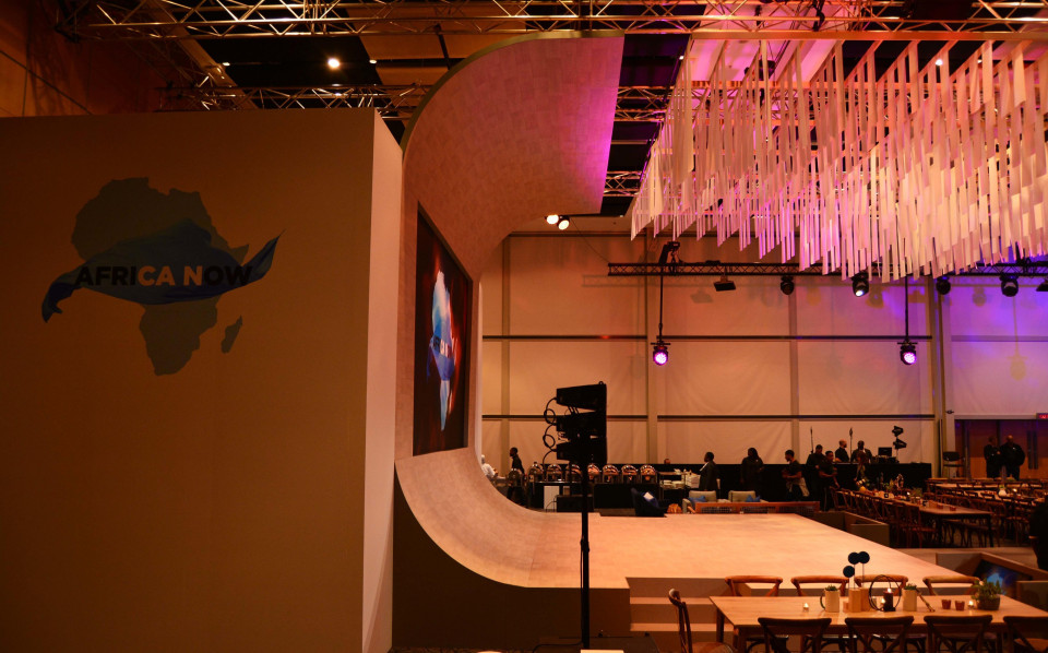 ShowTex DropPaper for Sanlam Conference