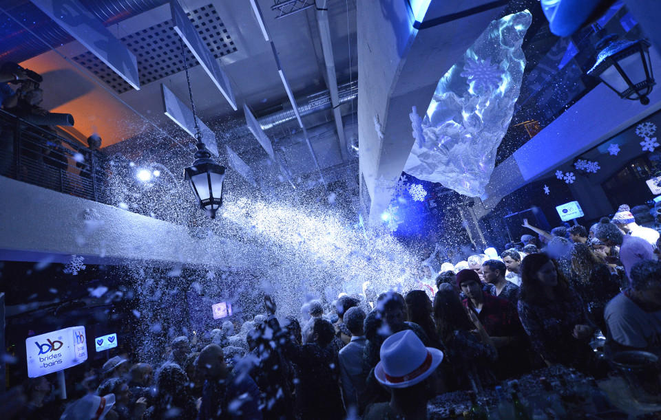 ShowTex AluShape Cretonne, GiantMirror, ScreenFrame for Les 3 Vallées: - Ski resort