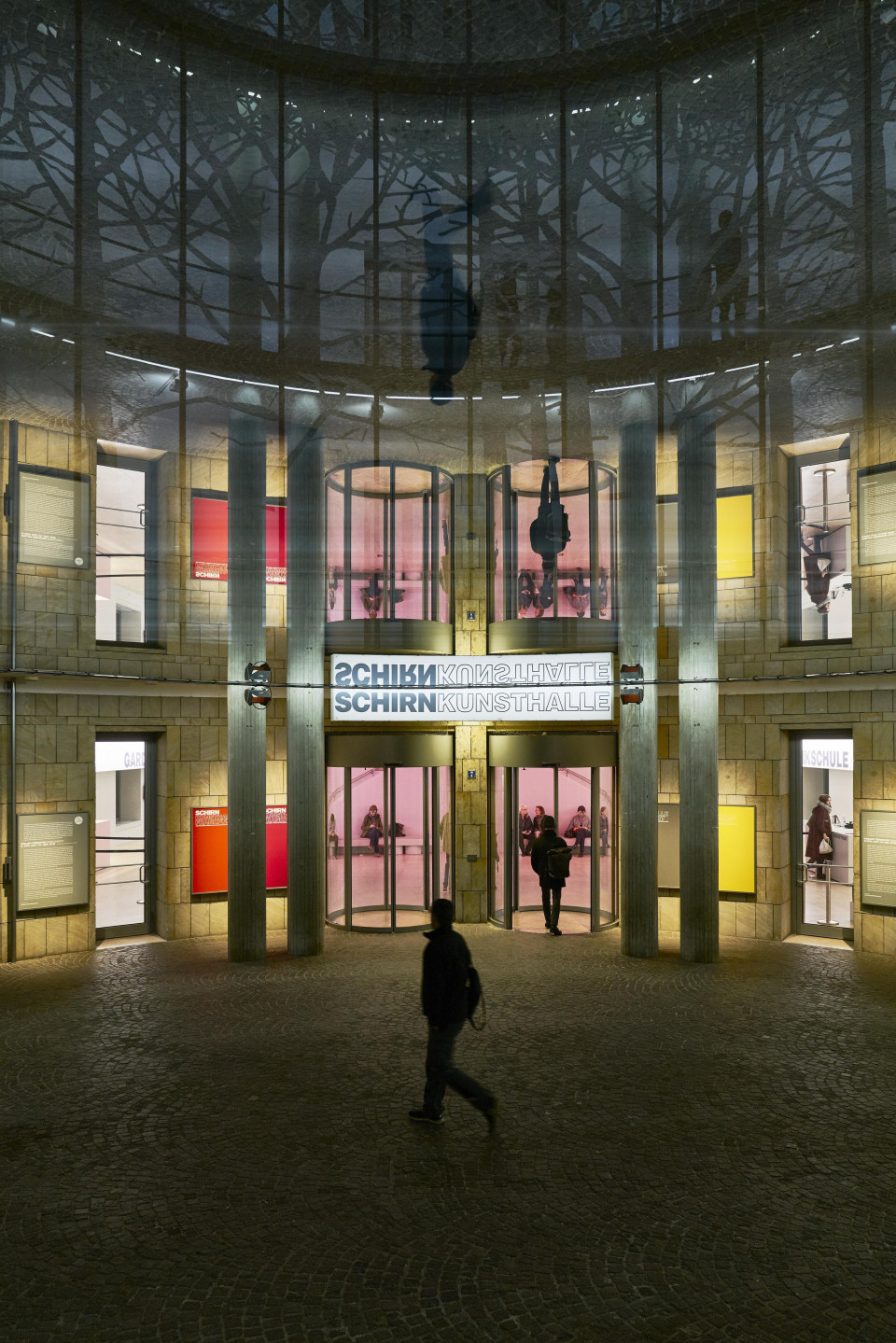 ShowTex GiantMirror for [dis]connect