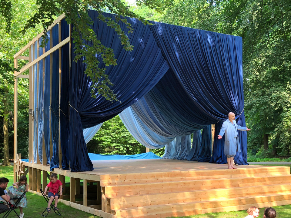 ShowTex Cyclo 200 for Experience Traps exhibition - Antwerp Middelheim Museum