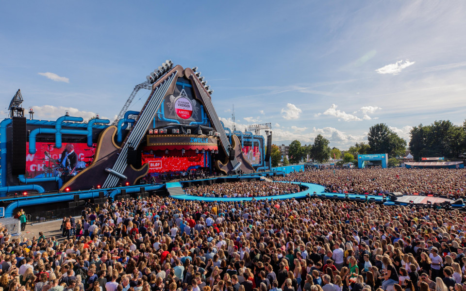 ShowTex DekoTaft, PolyStretch P8 CS Matt, EasyDrape for Flying Friends of Amstel Live