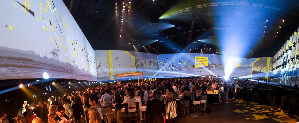 ShowTex Cyclo 150, RP Off-White for EY Vision 2020