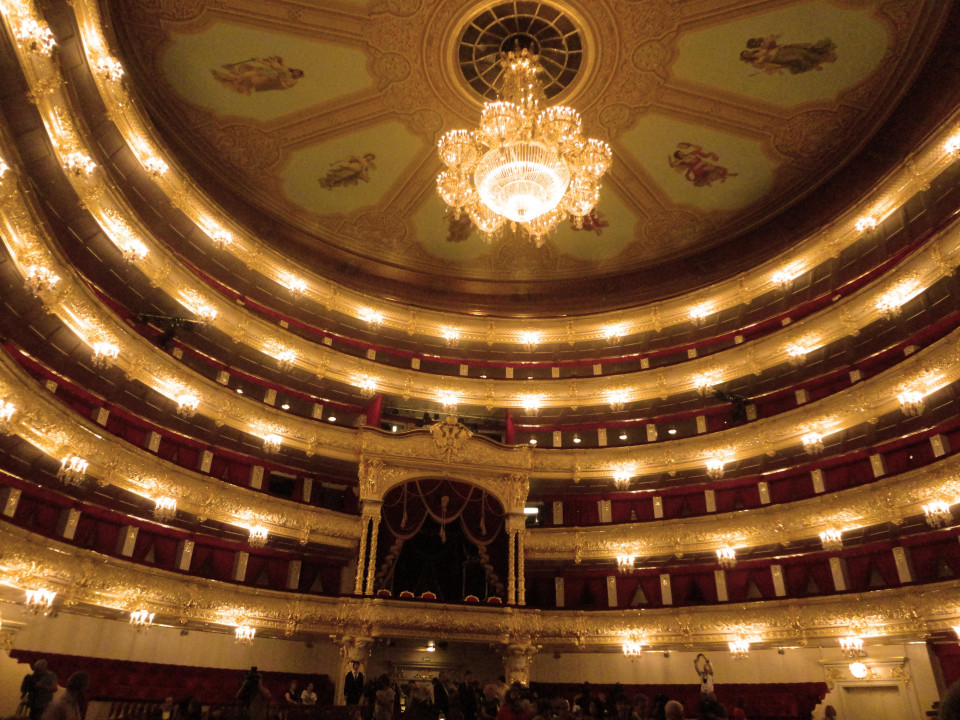 Showtex Molton, FP XL Mesh, Satinac for Bolshoi Theatre