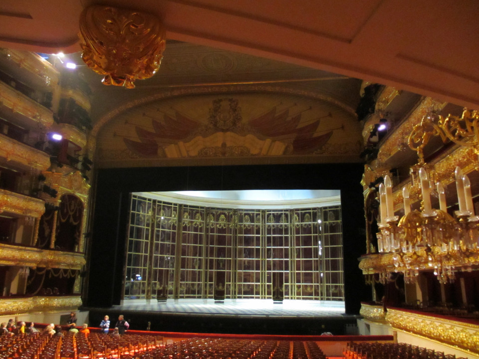 Showtex Molton, FP XL Mesh, Satinac for Bolshoi Theatre