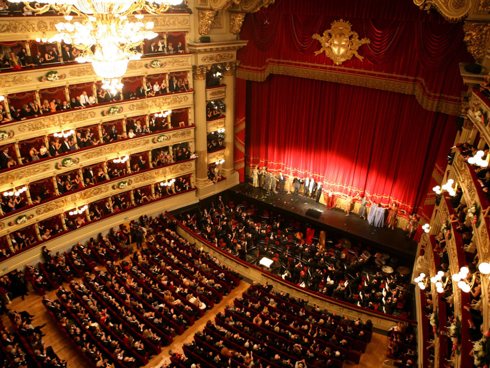 Showtex Molton, GiantMirror for Teatro Alla Scala