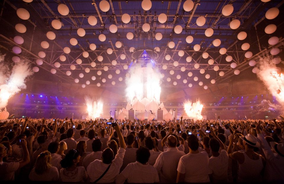ShowTex Inflatable Projection Sphere for Sensation Amsterdam
