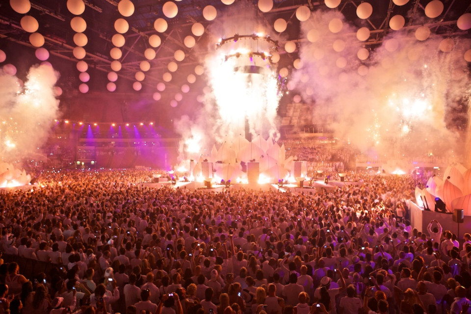ShowTex Inflatable Projection Sphere for Sensation Amsterdam