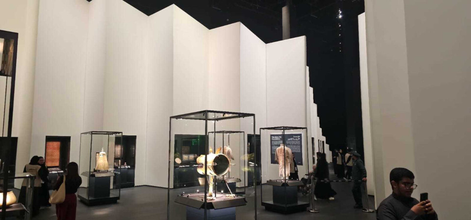 ShowTex Filled Cloth, Molton, Voile CS, FP Blackout, FP High Contrast Grey, GobelinTulle, RP Off-White, BannerDrape for Islamic Arts Biennale