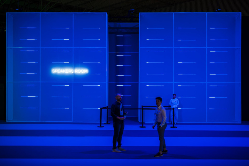 ShowTex AV Drop, StretchTulle, Molton, FP Blackout, Cyclo 75 for Smart City expo