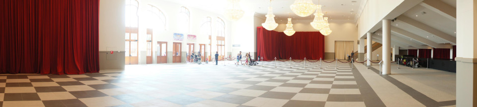 ShowTex ShowLED Classic, FP Supermat Perforato, Rail H100,ShowTrack, Single PrintFrame for Plopsa Theater