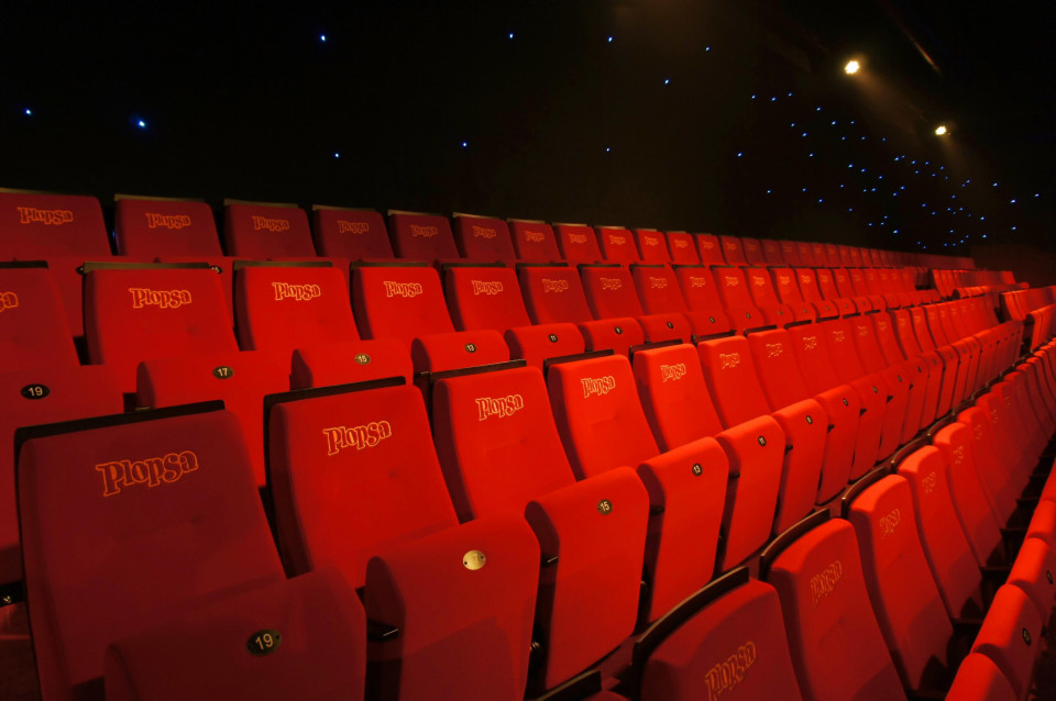 ShowTex ShowLED Classic, FP Supermat Perforato, Rail H100,ShowTrack, Single PrintFrame for Plopsa Theater