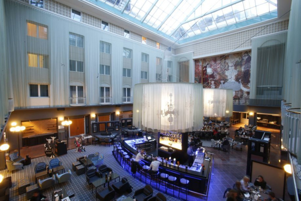 ShowTex Wool Serge Panne 540, LaserVoile, Voile CS Print, Velours Paris CS, Laser Cut Fabrics, RP Fusion, Rail H100, Single PrintFrame, Double PrintFrame for Radisson Blu atrium