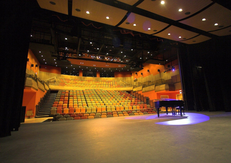ShowTex Wool Serge Panne, Molton, ShowLED Chameleon, GobelinTulle, FP Supermat Perforato for Y Ffwrnes theatre